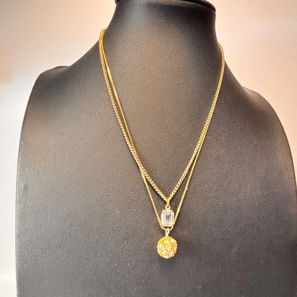 N/A vintage piece